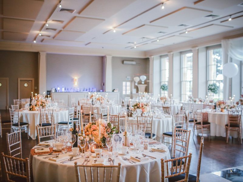 Table settings in room